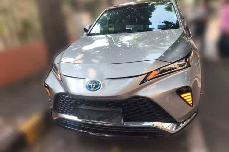 Used Toyota Venza 2022 Dual-Engine 2.5L CVT Two-Wheel Drive Luxury Edition Front