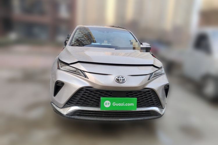 Used Toyota Venza 2022 2.0L CVT Two-Wheel Drive Luxury Edition Front