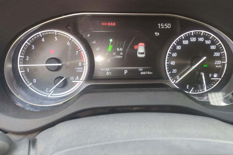 Used Toyota Venza 2022 2.0L CVT Two-Wheel Drive Luxury Edition Odometer Close Up