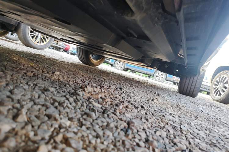Used Toyota Venza 2022 Dual-Engine 2.5L CVT Four-Wheel Drive Supreme Edition Chassis Front Left