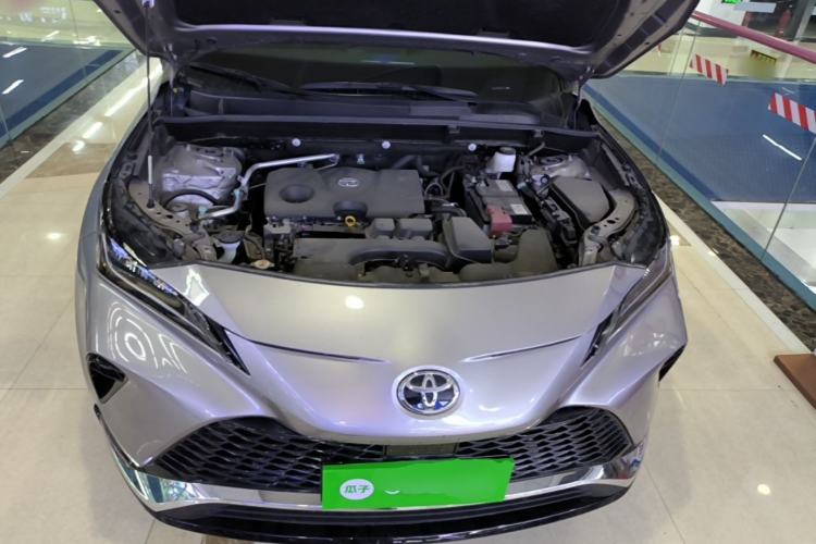 Used Toyota Venza 2022 2.0L CVT Two-Wheel Drive Luxury Edition Engine Bay