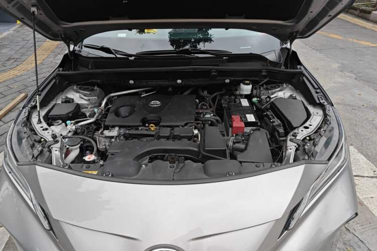 Used Toyota Venza 2022 2.0L CVT Two-Wheel Drive Prestige Edition Engine Bay