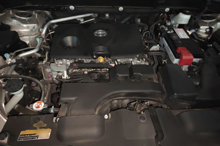Used Toyota Venza 2022 2.0L CVT Two-Wheel Drive Prestige Edition Engine Bay