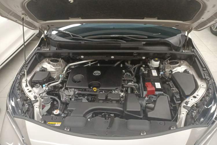 Used Toyota Venza 2022 2.0L CVT Two-Wheel Drive Prestige Edition Engine Bay