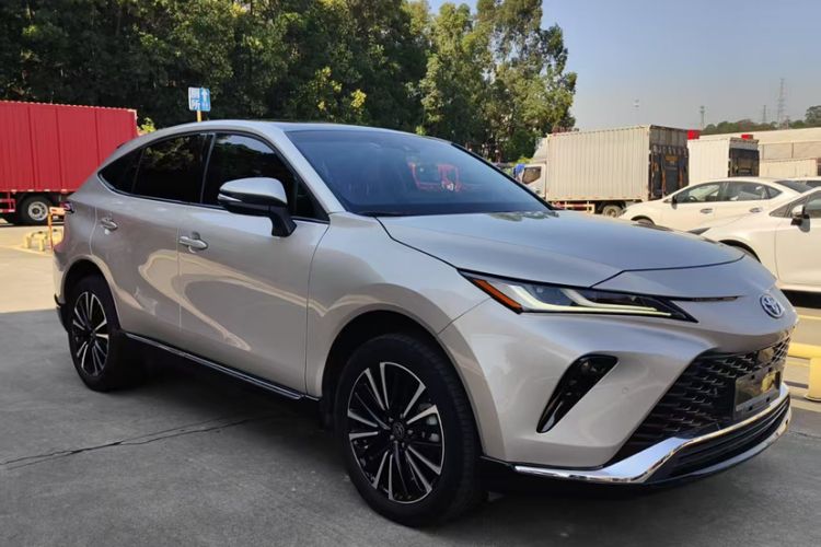Used Toyota Venza 2022 2.0L CVT Two-Wheel Drive Prestige Edition Exterior 3
