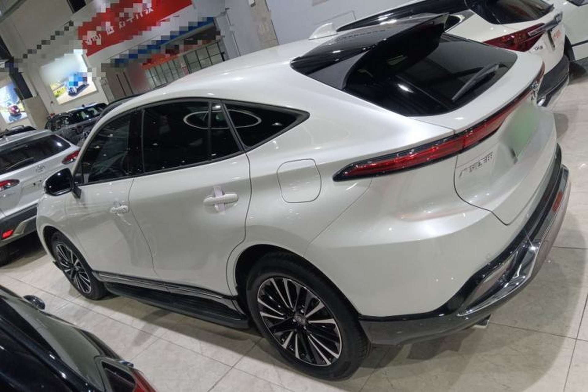 Used Toyota Venza 2022 2.0L CVT Two-Wheel Drive Prestige Edition Exterior 3