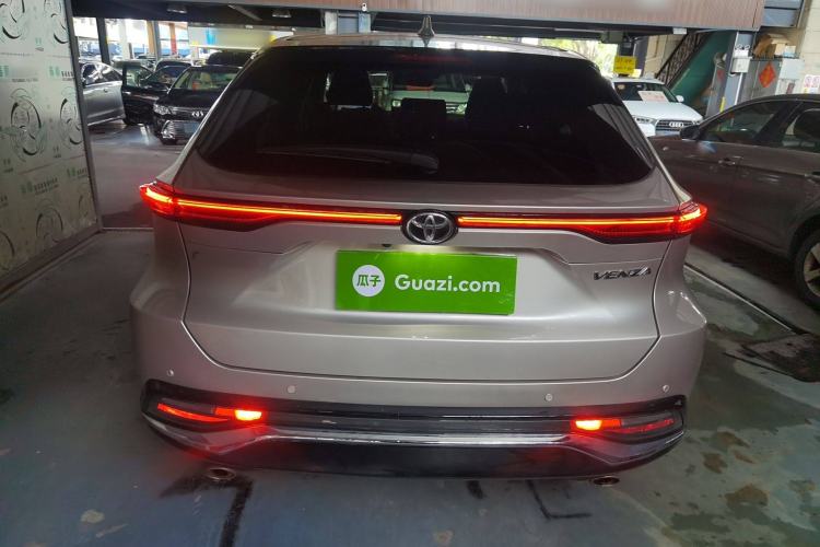 Used Toyota Venza 2022 2.0L CVT Two-Wheel Drive Prestige Edition Exterior 4
