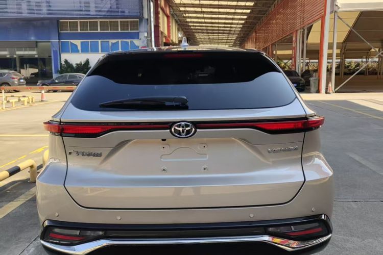 Used Toyota Venza 2022 2.0L CVT Two-Wheel Drive Prestige Edition Exterior 5