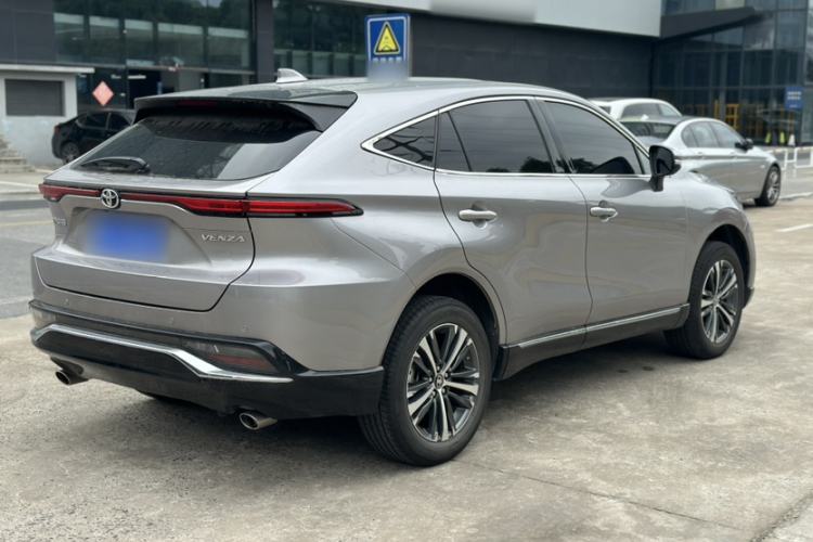 Used Toyota Venza 2022 2.0L CVT Two-Wheel Drive Luxury Edition Exterior 5