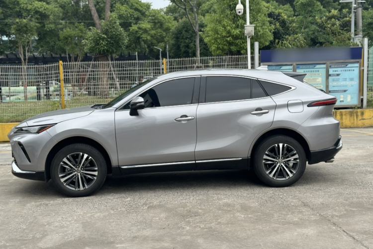 Used Toyota Venza 2022 2.0L CVT Two-Wheel Drive Luxury Edition Exterior 6