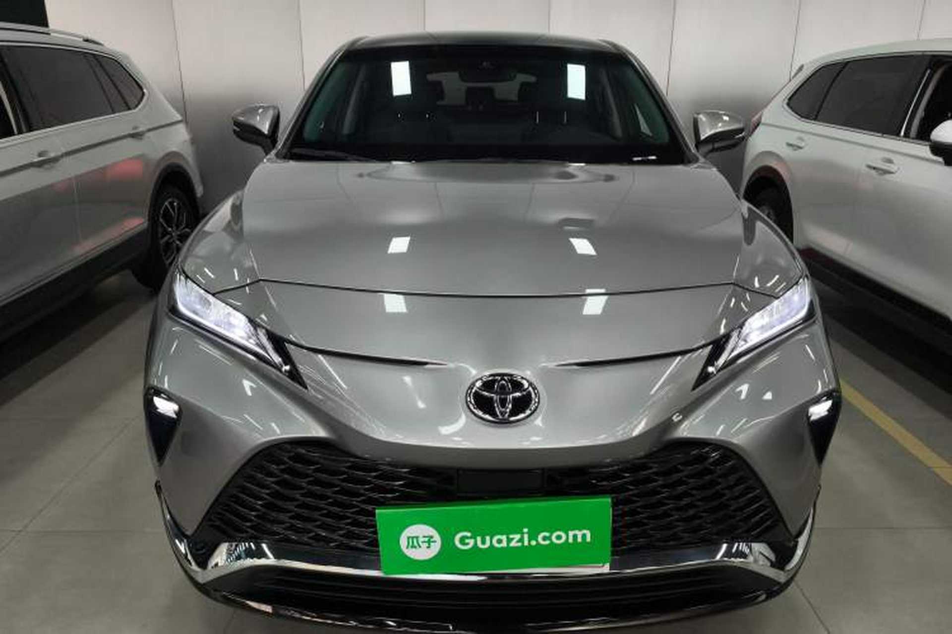 Used Toyota Venza 2022 2.0L CVT Two-Wheel Drive Luxury Edition Front