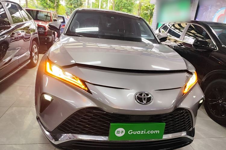 Used Toyota Venza 2022 2.0L CVT Two-Wheel Drive Prestige Edition Front