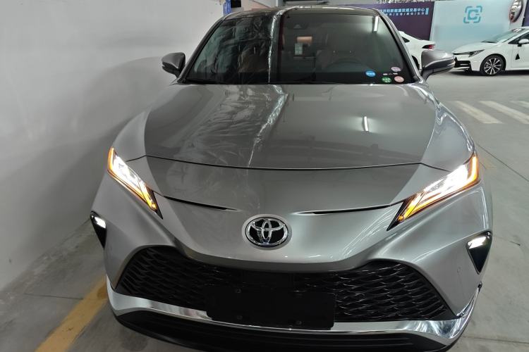 Used Toyota Venza 2022 2.0L CVT Two-Wheel Drive Prestige Edition Front