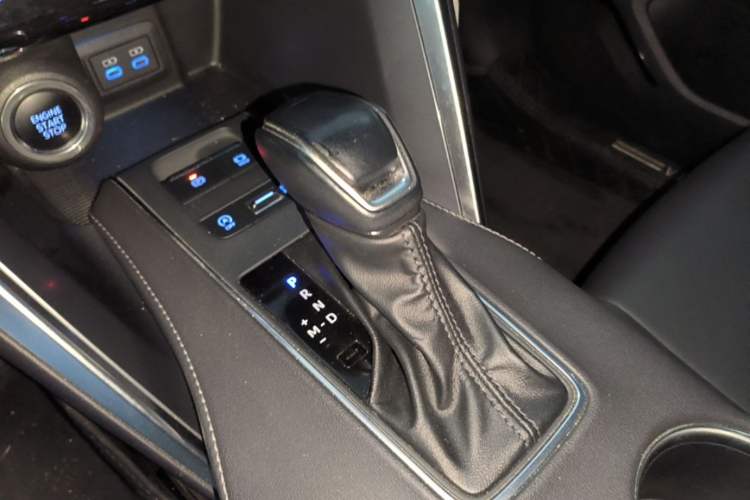 Used Toyota Venza 2022 2.0L CVT Two-Wheel Drive Luxury Edition Gear Lever