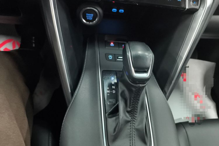 Used Toyota Venza 2022 2.0L CVT Two-Wheel Drive Luxury Edition Gear Lever
