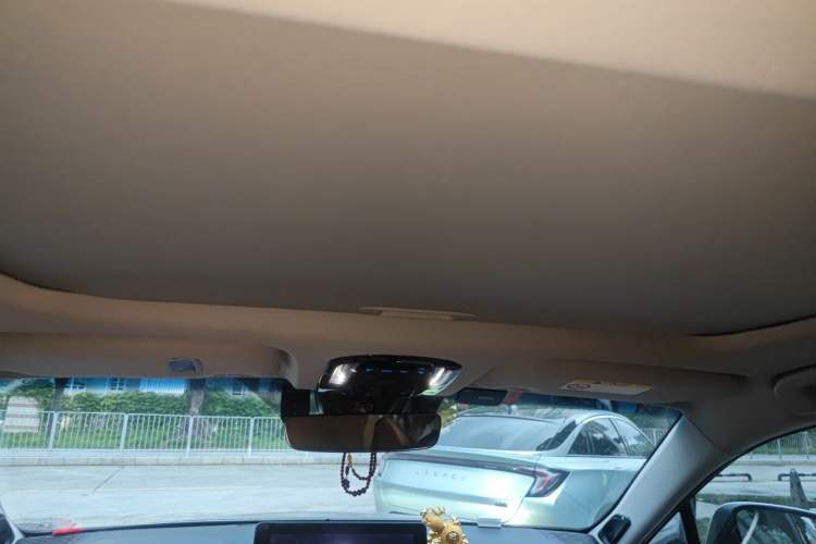 Used Toyota Venza 2022 2.0L CVT Two-Wheel Drive Prestige Edition Headliner