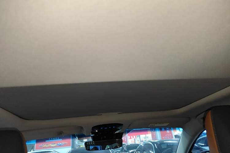 Used Toyota Venza 2022 2.0L CVT Two-Wheel Drive Prestige Edition Headliner