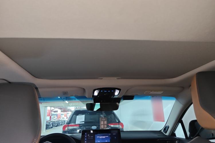 Used Toyota Venza 2022 2.0L CVT Two-Wheel Drive Prestige Edition Headliner
