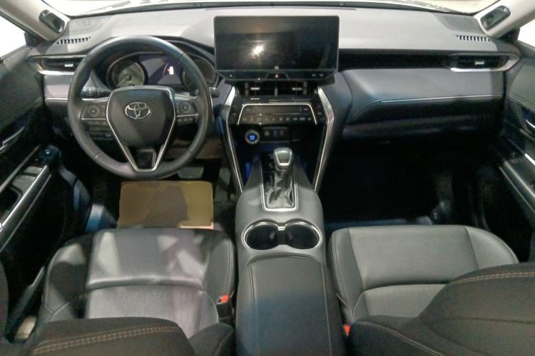 Used Toyota Venza 2022 2.0L CVT Two-Wheel Drive Prestige Edition Interior 2
