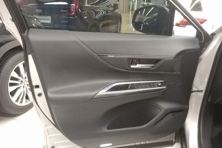 Used Toyota Venza 2022 2.0L CVT Two-Wheel Drive Prestige Edition Left Front Door Interior
