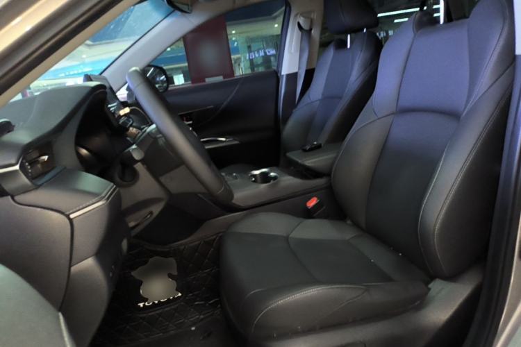 Used Toyota Venza 2022 2.0L CVT Two-Wheel Drive Luxury Edition Left Front Seat