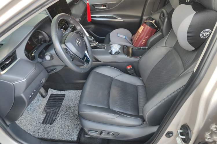 Used Toyota Venza 2022 2.0L CVT Two-Wheel Drive Prestige Edition Left Front Seat