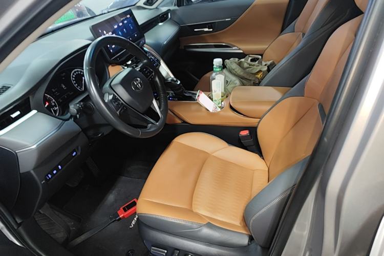Used Toyota Venza 2022 2.0L CVT Two-Wheel Drive Prestige Edition Left Front Seat