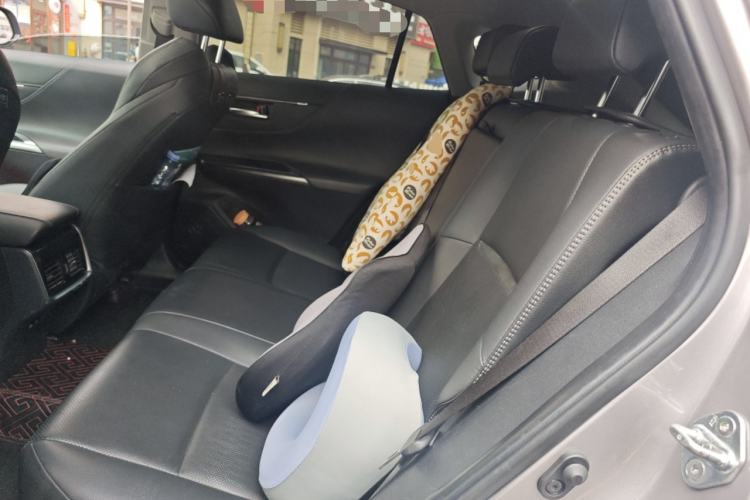 Used Toyota Venza 2022 2.0L CVT Two-Wheel Drive Prestige Edition Left Rear Seat