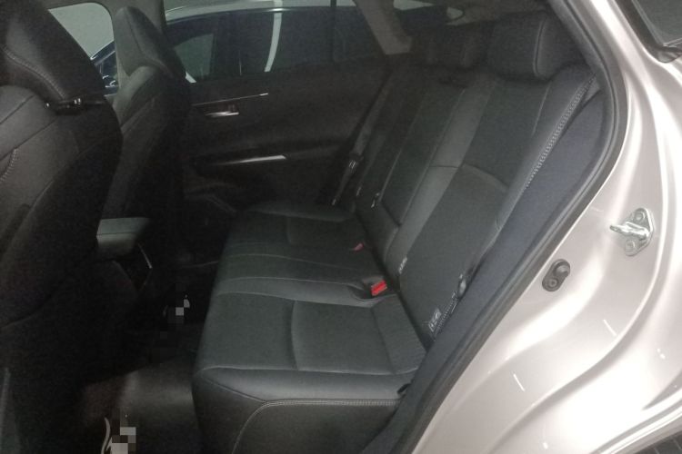 Used Toyota Venza 2022 2.0L CVT Two-Wheel Drive Prestige Edition Left Rear Seat