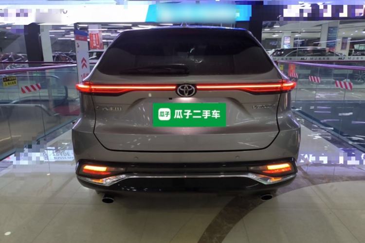 Used Toyota Venza 2022 2.0L CVT Two-Wheel Drive Luxury Edition Rear