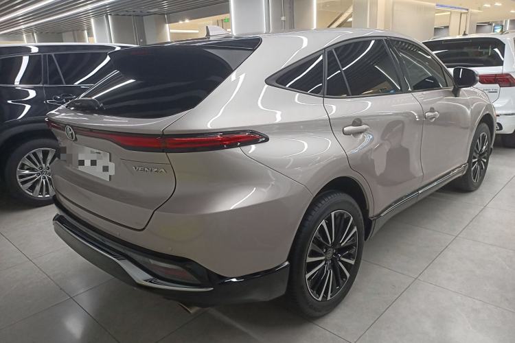 Used Toyota Venza 2022 2.0L CVT Two-Wheel Drive Prestige Edition Rear Right 45 Deg