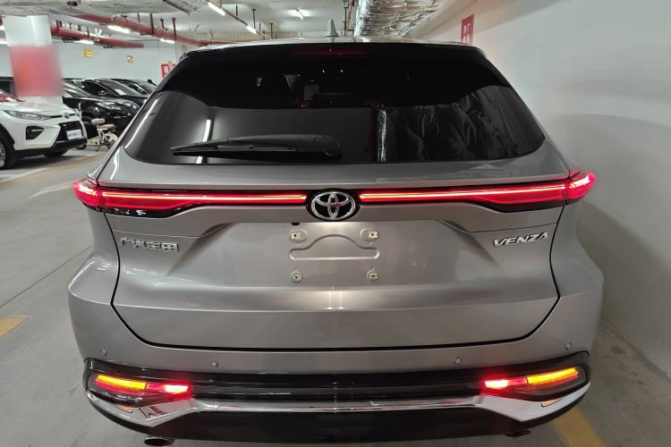 Used Toyota Venza 2022 2.0L CVT Two-Wheel Drive Prestige Edition Rear