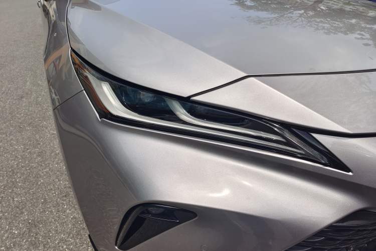 Used Toyota Venza 2022 2.0L CVT Two-Wheel Drive Prestige Edition Right Front Headlight