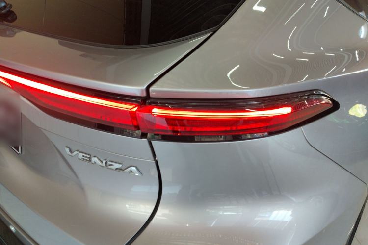Used Toyota Venza 2022 2.0L CVT Two-Wheel Drive Luxury Edition Right Rear Taillight