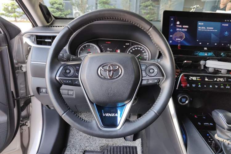 Used Toyota Venza 2022 2.0L CVT Two-Wheel Drive Prestige Edition Steering Wheel