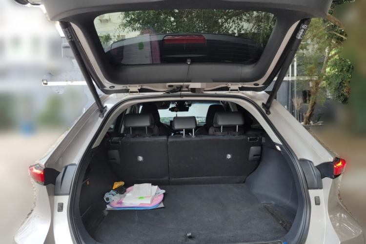 Used Toyota Venza 2022 2.0L CVT Two-Wheel Drive Prestige Edition Trunk