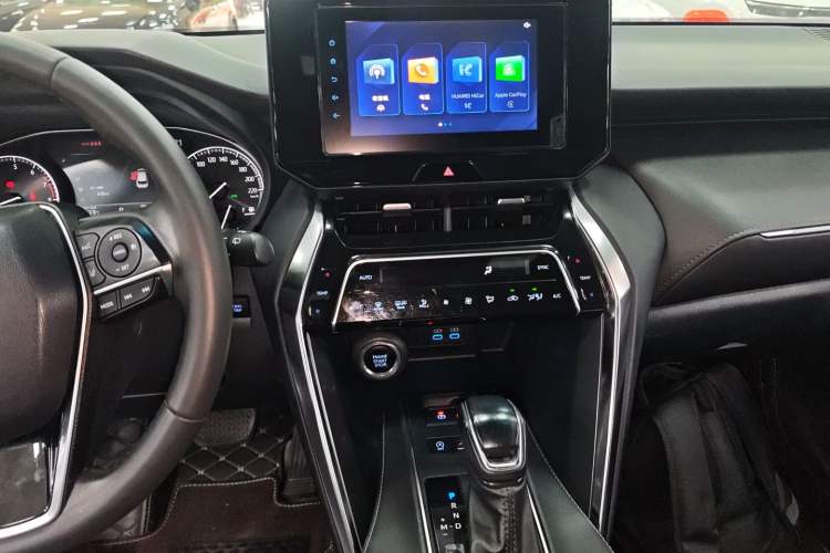 Used Toyota Venza 2022 2.0L CVT Two-Wheel Drive Luxury Edition Audio And AC Panel