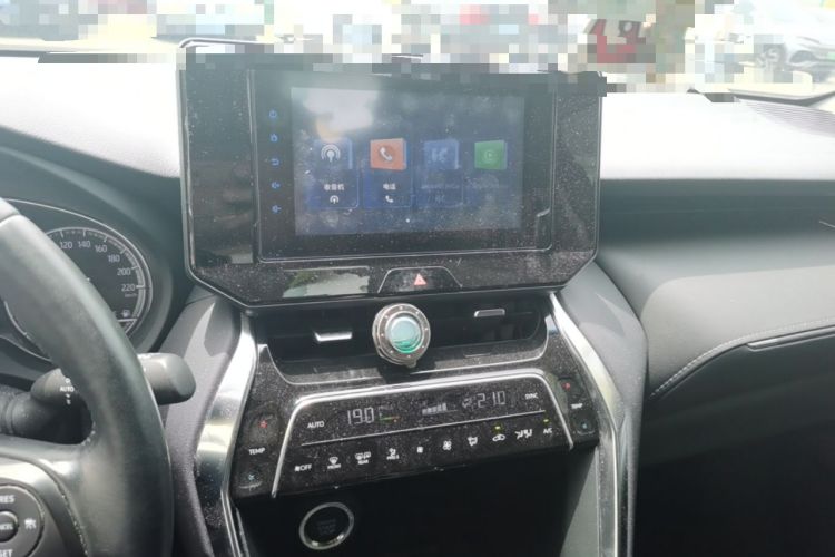 Used Toyota Venza 2022 2.0L CVT Two-Wheel Drive Luxury Edition Audio And AC Panel