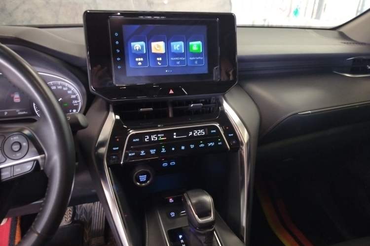 Used Toyota Venza 2022 2.0L CVT Two-Wheel Drive Luxury Edition Audio And AC Panel