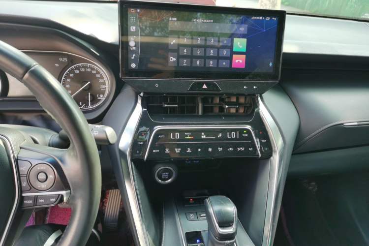 Used Toyota Venza 2022 2.0L CVT Two-Wheel Drive Luxury Edition Audio And AC Panel