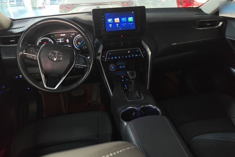 Used Toyota Venza 2022 Dual-Engine 2.5L CVT Two-Wheel Drive Luxury Edition Center Console