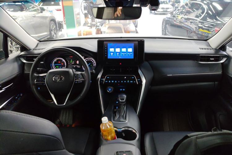 Used Toyota Venza 2022 Dual-Engine 2.5L CVT Two-Wheel Drive Luxury Edition Center Console