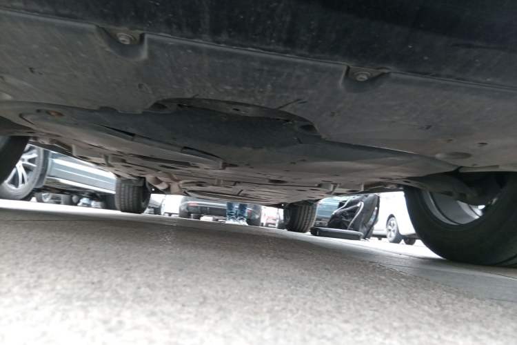 Used Toyota Venza 2022 Dual-Engine 2.5L CVT Two-Wheel Drive Prestige Edition Chassis Front
