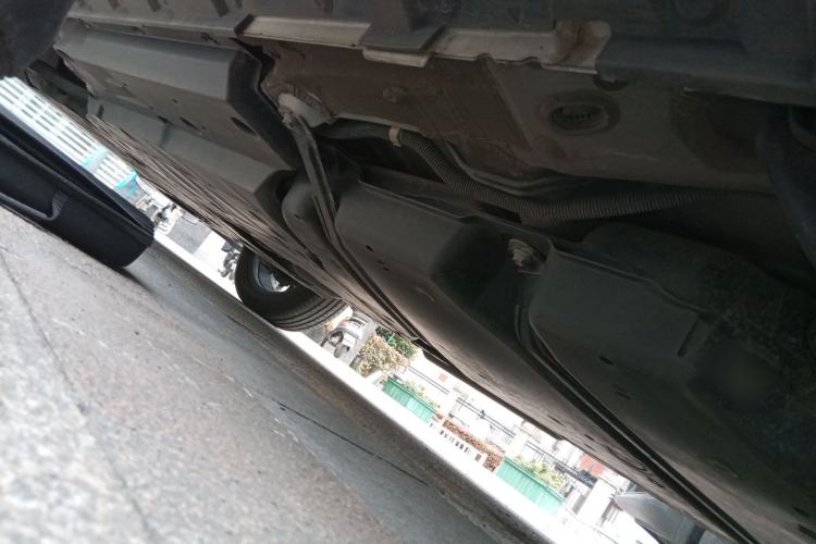 Used Toyota Venza 2022 Dual-Engine 2.5L CVT Two-Wheel Drive Prestige Edition Chassis Rear Left