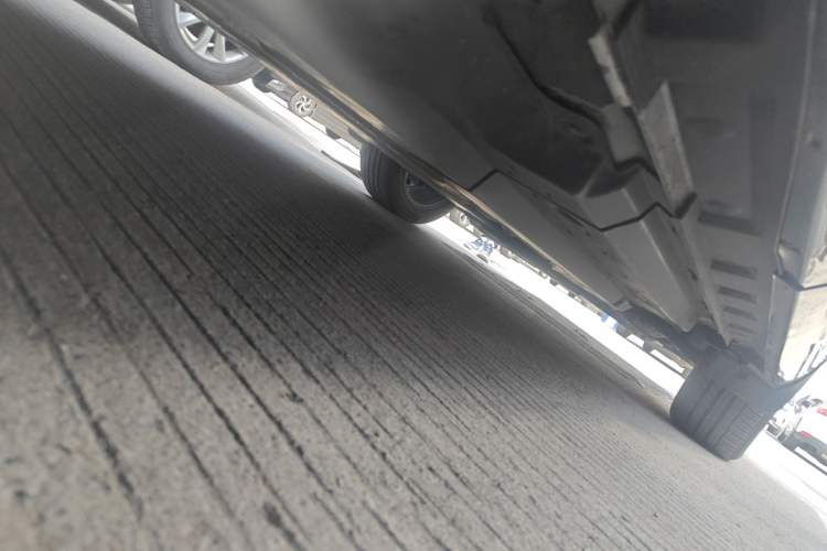 Used Toyota Venza 2022 2.0L CVT Two-Wheel Drive Prestige Edition Chassis Rear Right