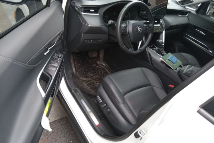 Used Toyota Venza 2022 Dual-Engine 2.5L CVT Two-Wheel Drive Prestige Edition Driver Seat