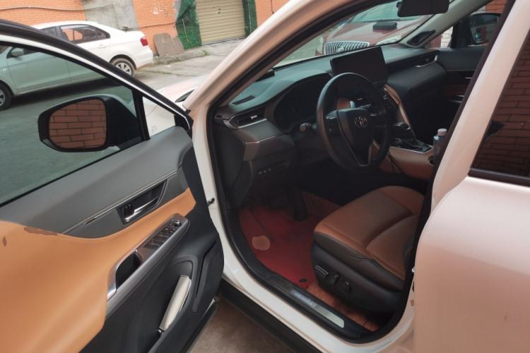Used Toyota Venza 2022 Dual-Engine 2.5L CVT Two-Wheel Drive Prestige Edition Driver Seat