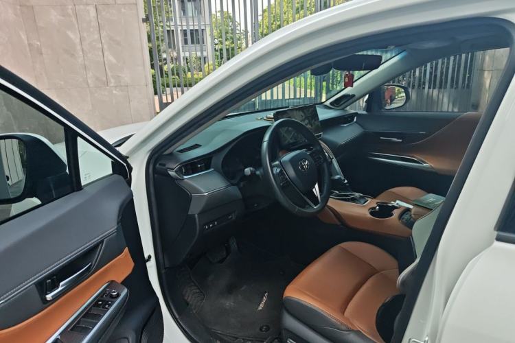 Used Toyota Venza 2022 Dual-Engine 2.5L CVT Two-Wheel Drive Prestige Edition Driver Seat