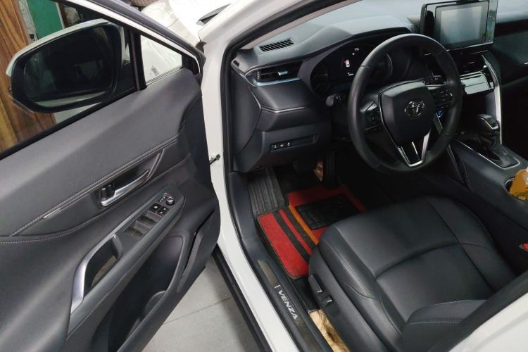 Used Toyota Venza 2022 Dual-Engine 2.5L CVT Two-Wheel Drive Luxury Edition Driver Seat