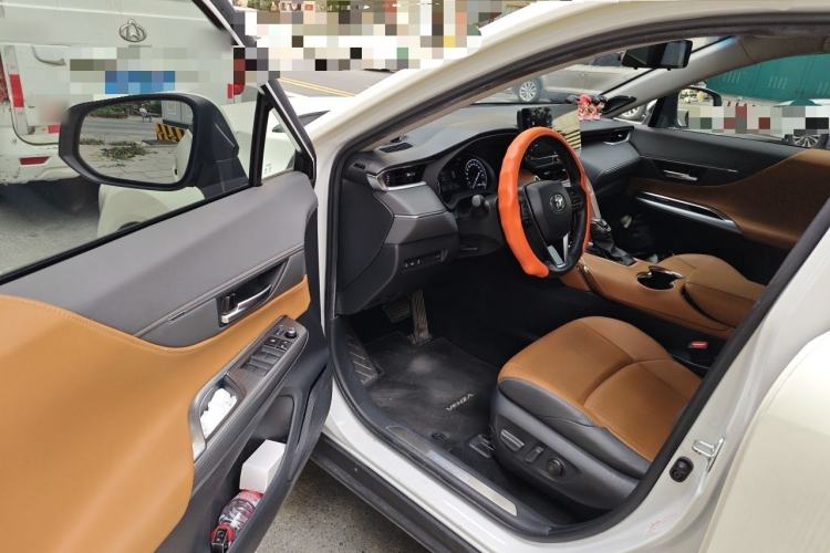Used Toyota Venza 2022 2.0L CVT Two-Wheel Drive Prestige Edition Driver Seat